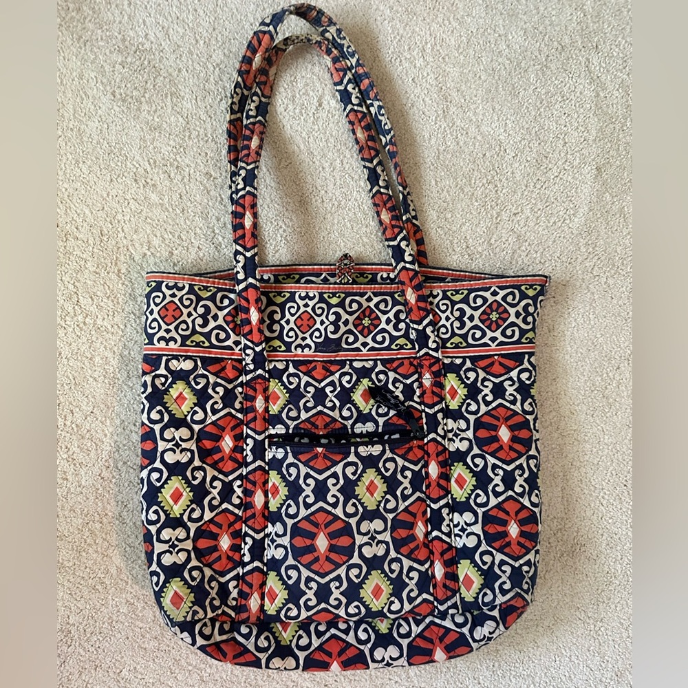 Vera Bradley Sun Valley Tote (Retired Print)
